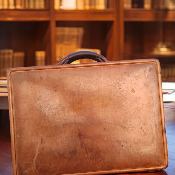 Hartmann Belting Leather Vintage Briefcase - Picture 3 of 11